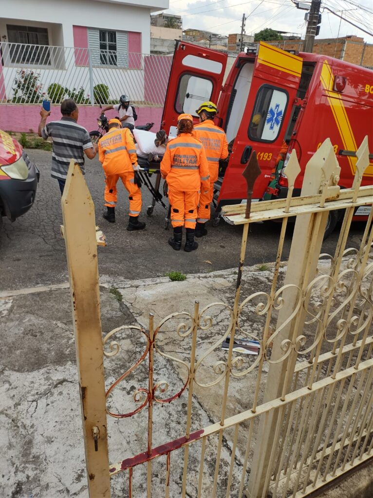 Homem Tenta Pular Port O E Fica Com A Perna Atravessada Em Uma Lan A Na Cidade De Alfenas